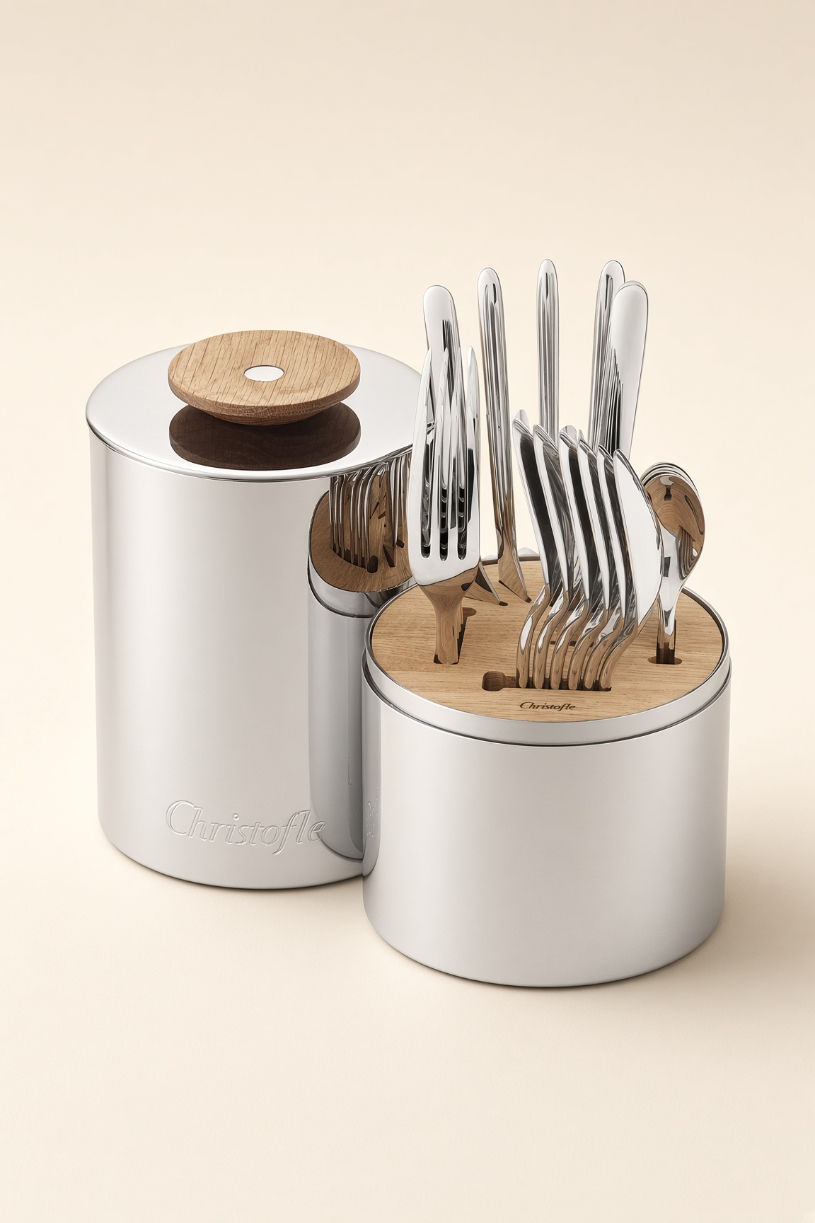 Essentiel — Flatware Set with Chest