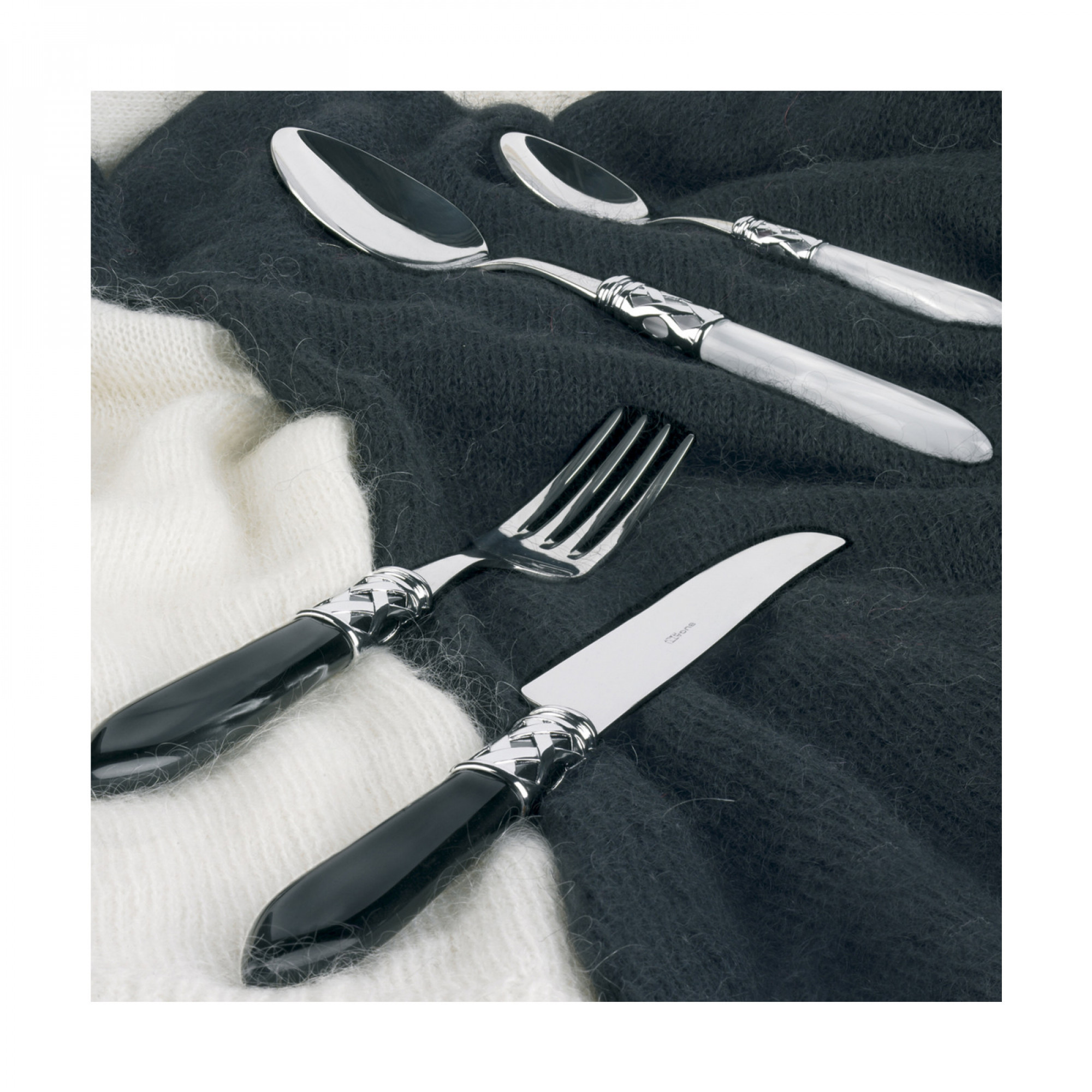 Aladdin chromed ring 2