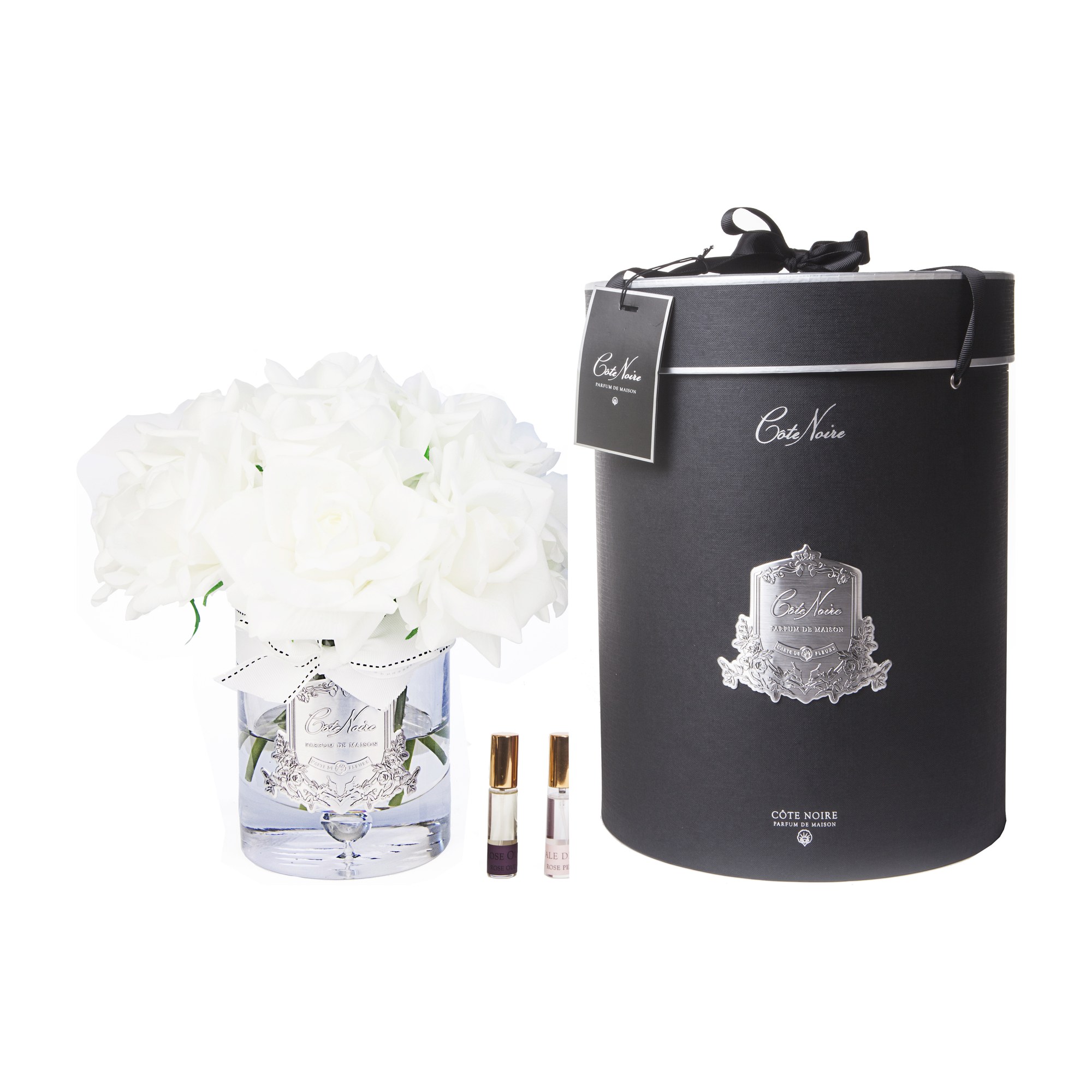 Luxury Grand Bouquet — розы, слоновая кость, серебряная эмблема