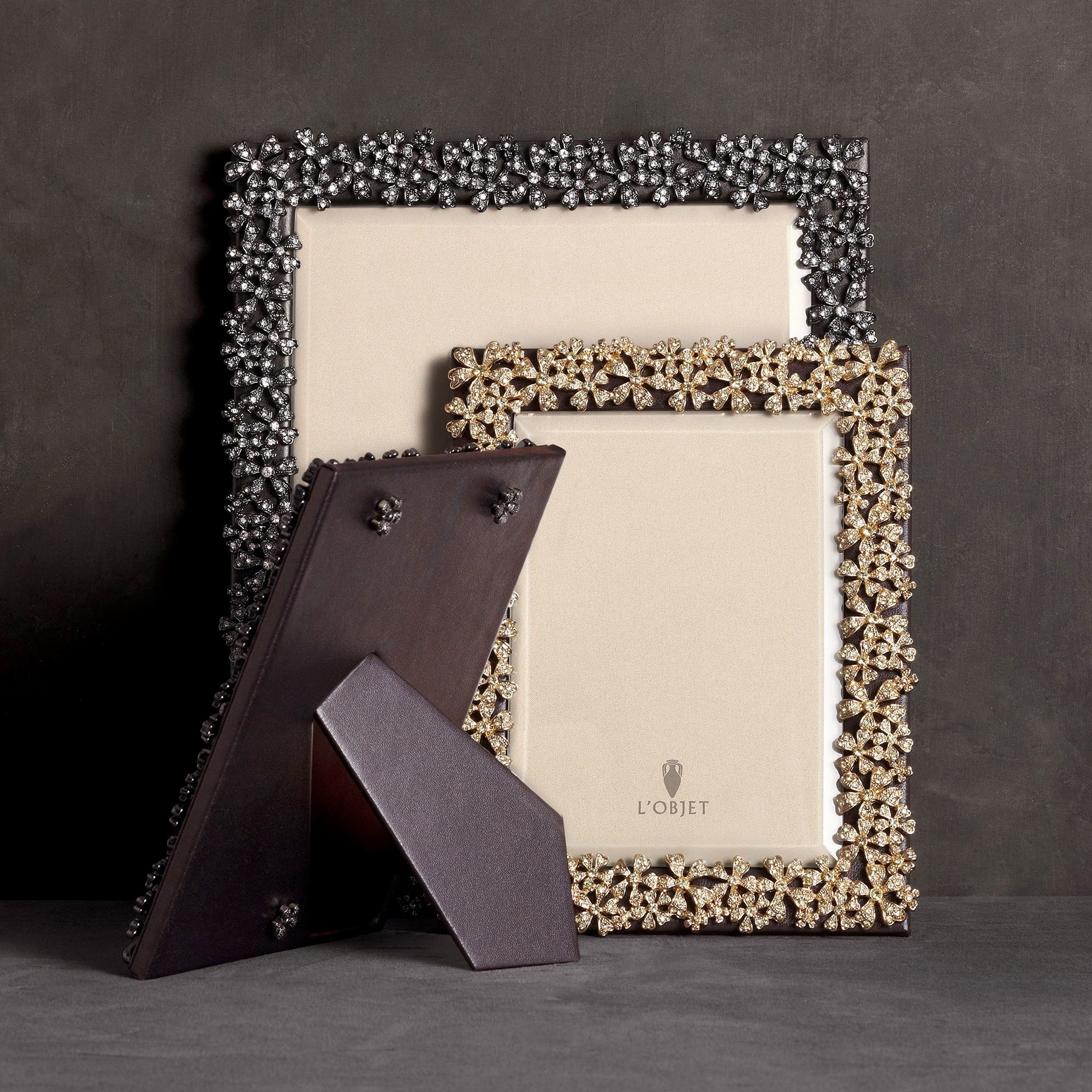Garland — Frame for 8×10 Photo, Platinum, White Crystals 2
