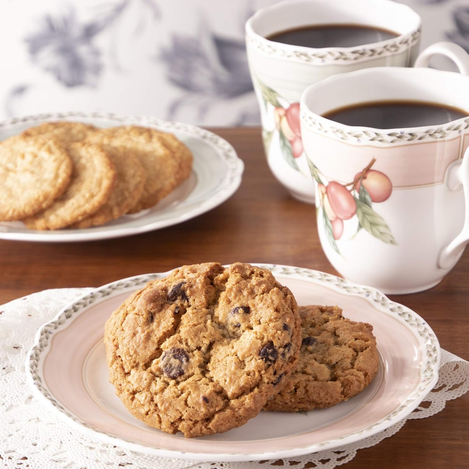 Orchard Garden Pink 21 cm plate by Noritake 3