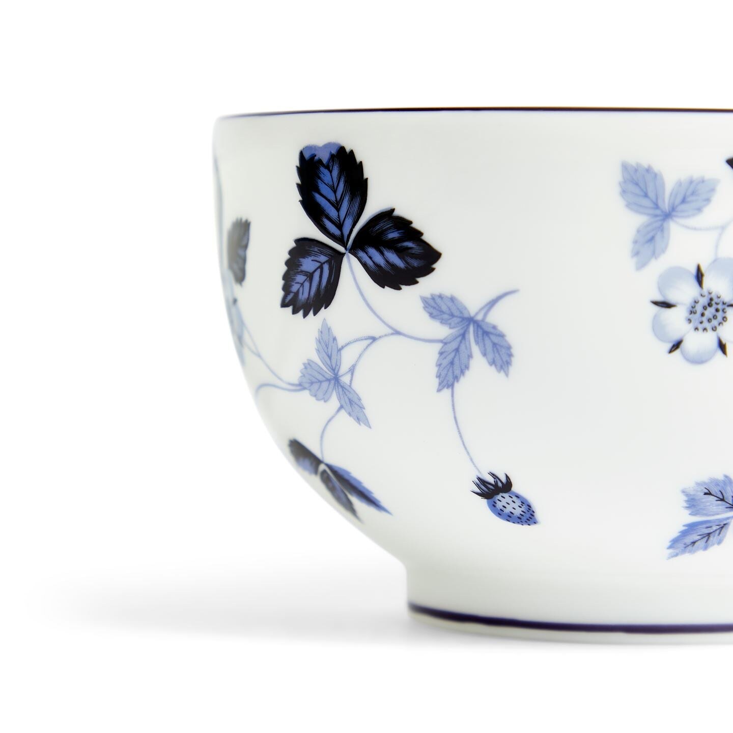 Wild Strawberry Inky Blue — столовый набор на 8 предметов 4